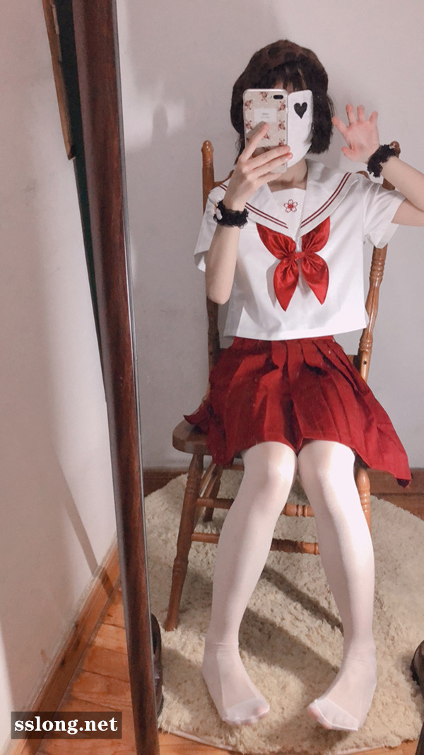 小结巴 – 红色水手服 (95P+3V/252M) 网红少女-第1张